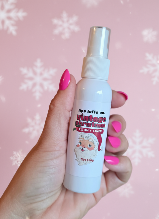 Vintage Christmas Room + Linen Spray