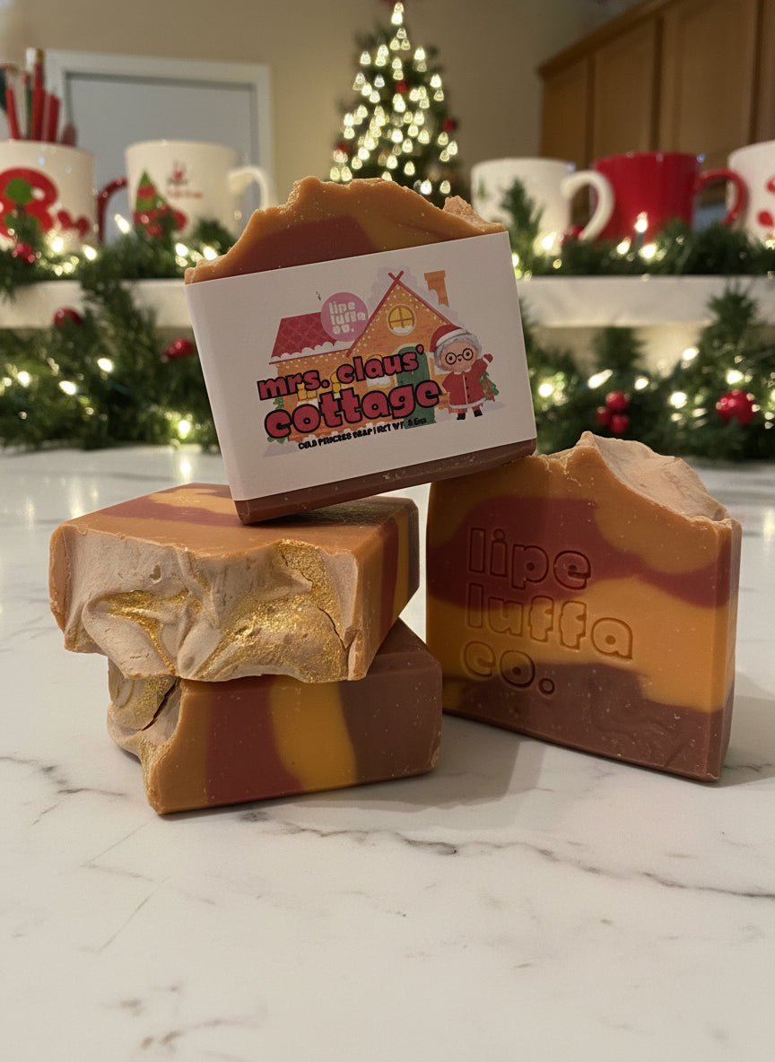 Mrs. Claus’ Cottage — Cozy Apple Spice Winter Soap (Leaves Dupe) | Handmade Christmas Bar